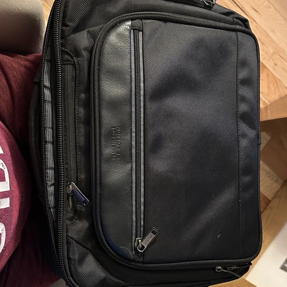 Kenneth Cole Reaction Black backpack briefcase